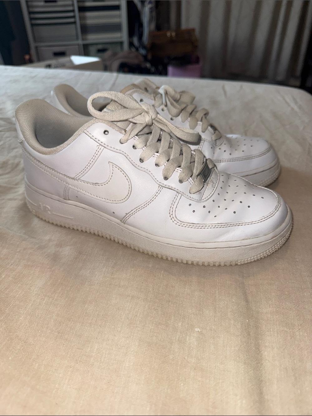 Nike Men’s White Low-Top Sneakers - Cream Accents